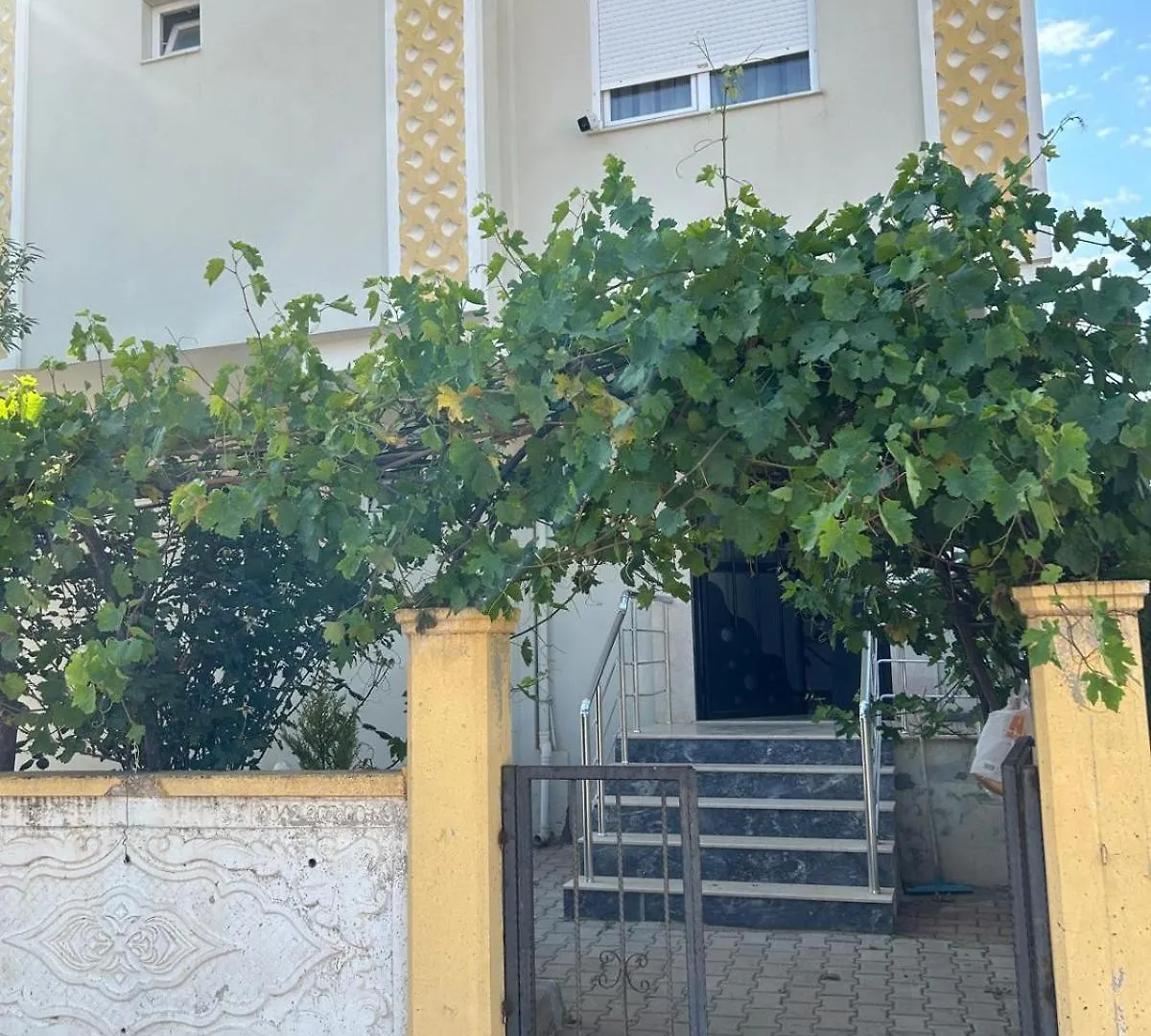 Kisaer Apartment location